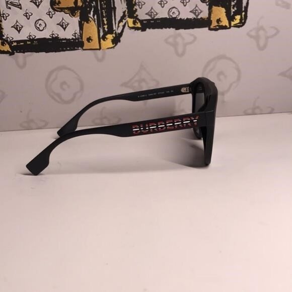 New Authentic Burberry BE4396U 3464/87 Sunglasses","description":"✨ New Authenti - Picture 9 of 13